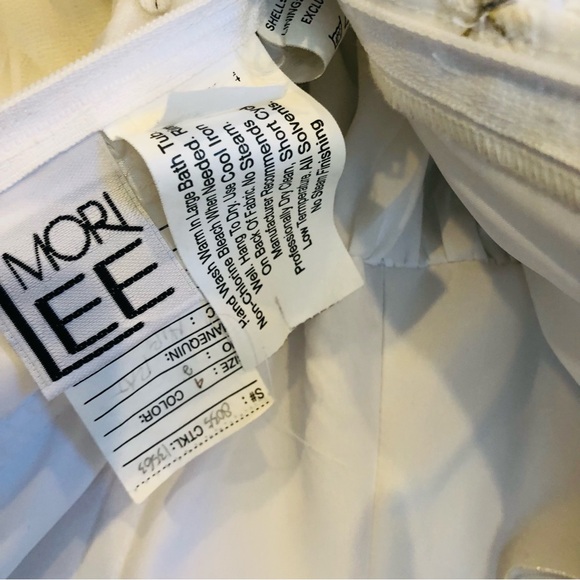 Morilee Wedding Dress SIZE 4 - Picture 14 of 16